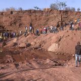 Mueren más de 70 mineros tras colapso de una mina de oro clandestina en Mali