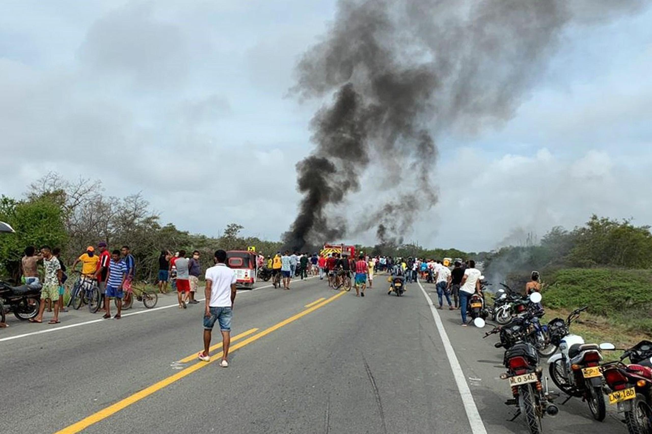El accidente ocurrió en la zona tropical del Caribe y los heridos fueron llevados en ambulancias a varios centros médicos.