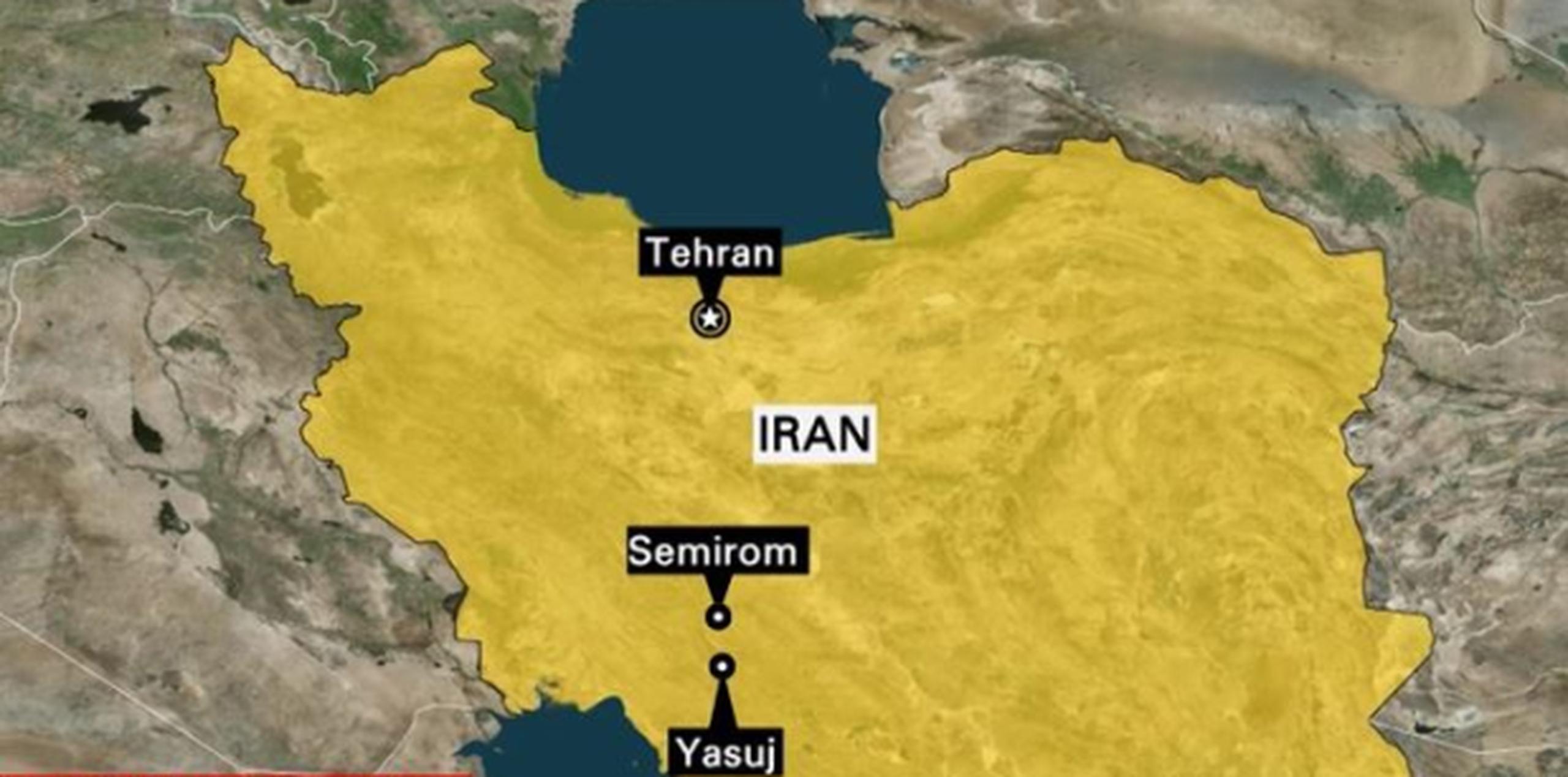 Los aldeanos cerca del accidente vieron llamas provenientes del motor del avión antes del accidente, de acuerdo con un informe de la agencia estatal de noticias iraní Mizan. (Captura CNN)