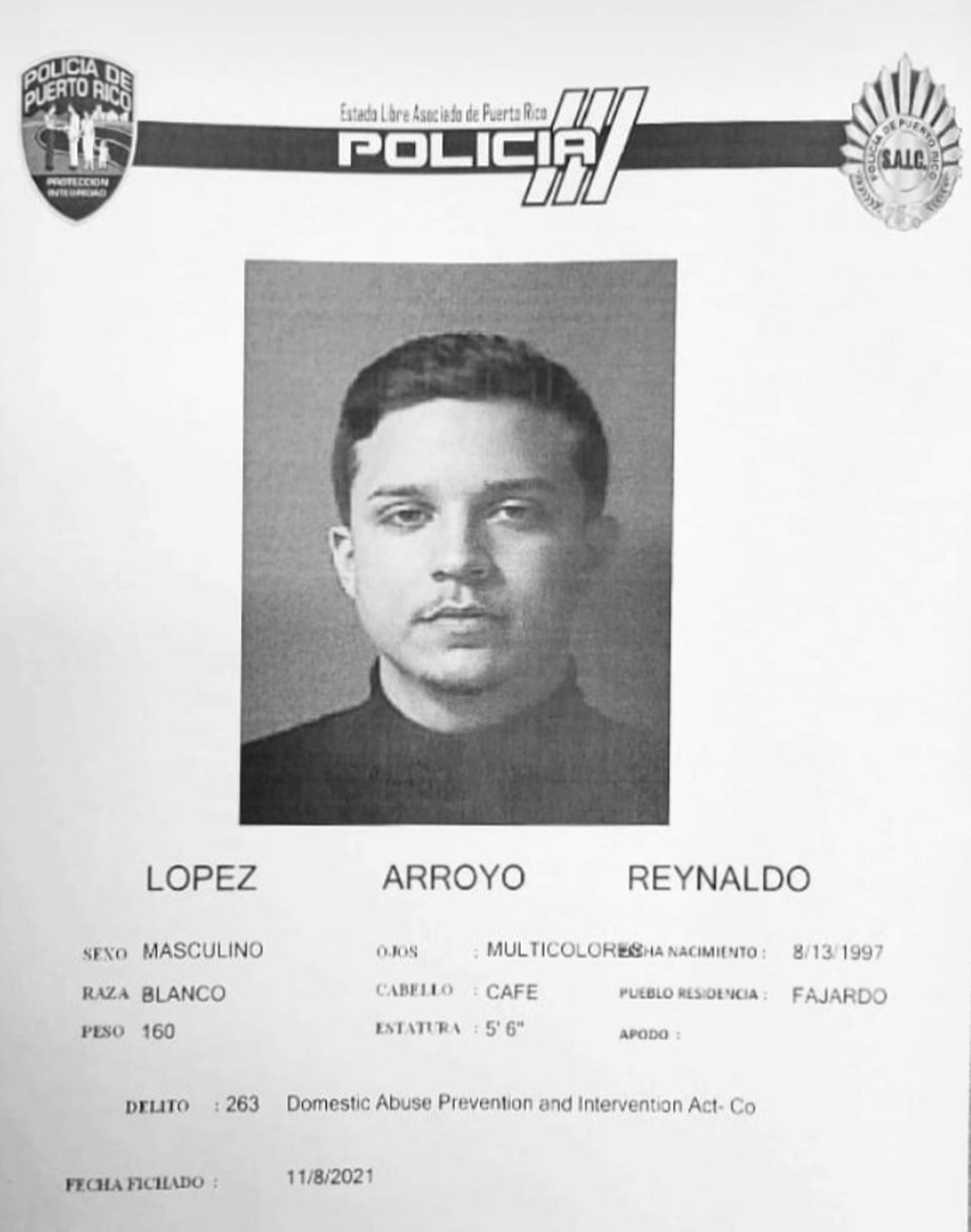 Reinaldo López Arroyo fue acusado luego de que su esposa lo denunciara por presuntamente mantener un patrón de maltrato físico y emocional.