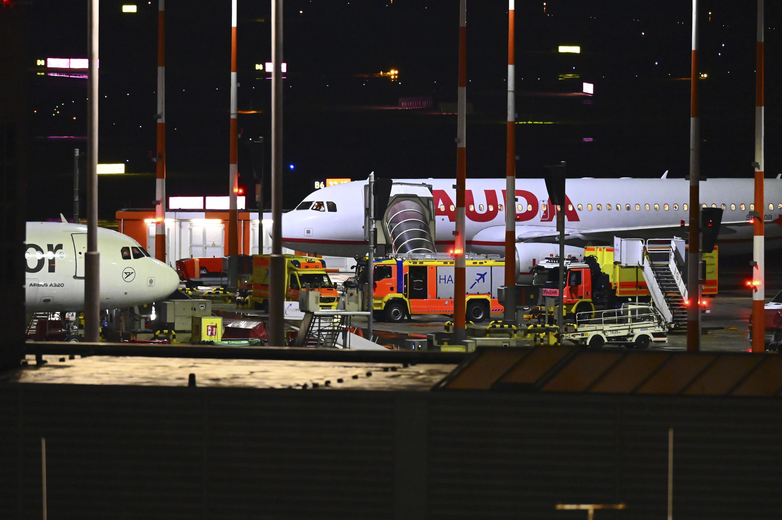 Se informó que el aeropuerto de Hamburgo fue cerrado al público y desalojado.