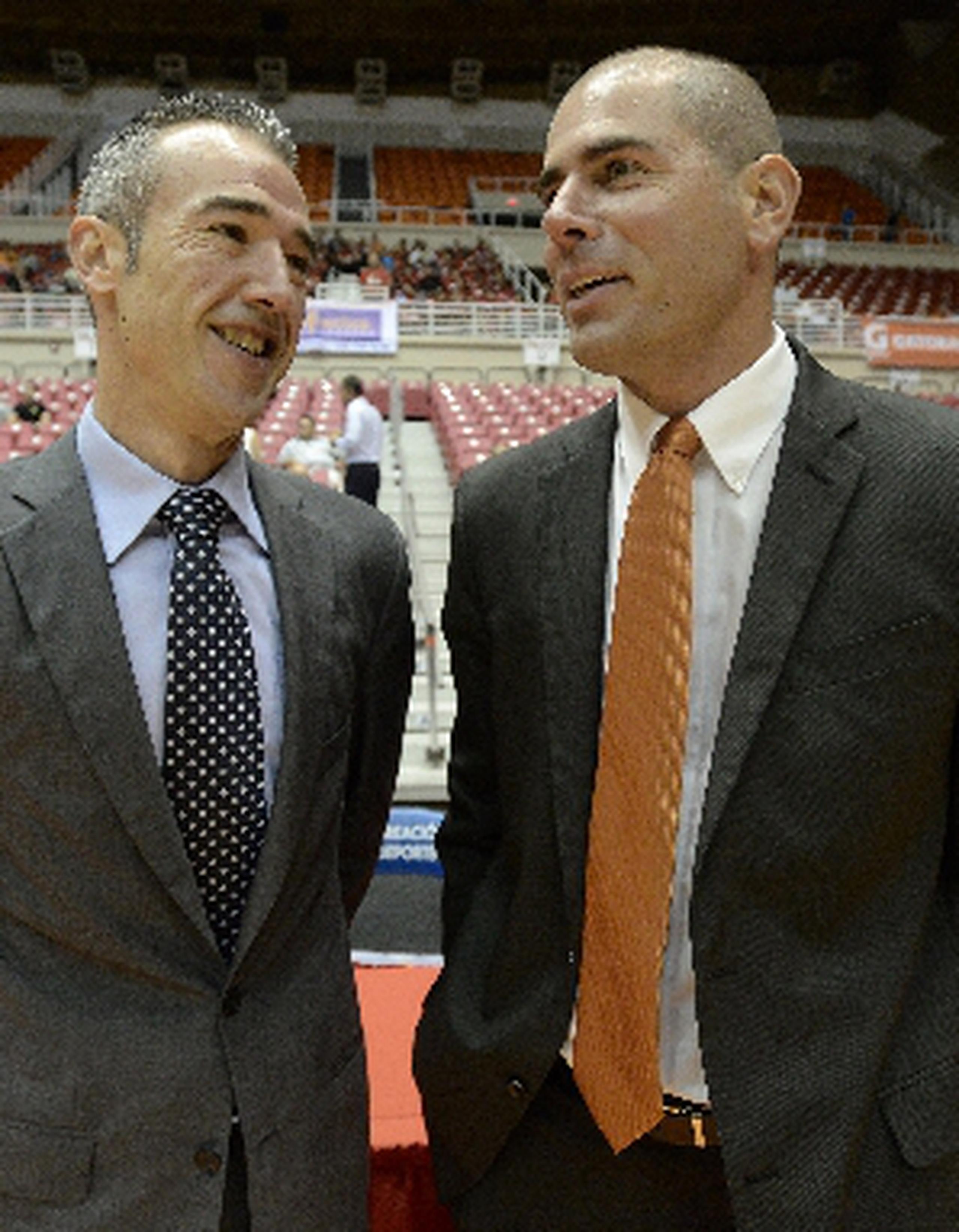 Francisco “Paco” Olmos e Iván Deniz son los primeros dirigentes españoles en trabajar en el Baloncesto Superior Nacional. carlos.giusti@gfrmedia.com