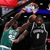 Brooklyn regresa del Juego de Estrellas cogiendo una pela de los Celtics de Boston