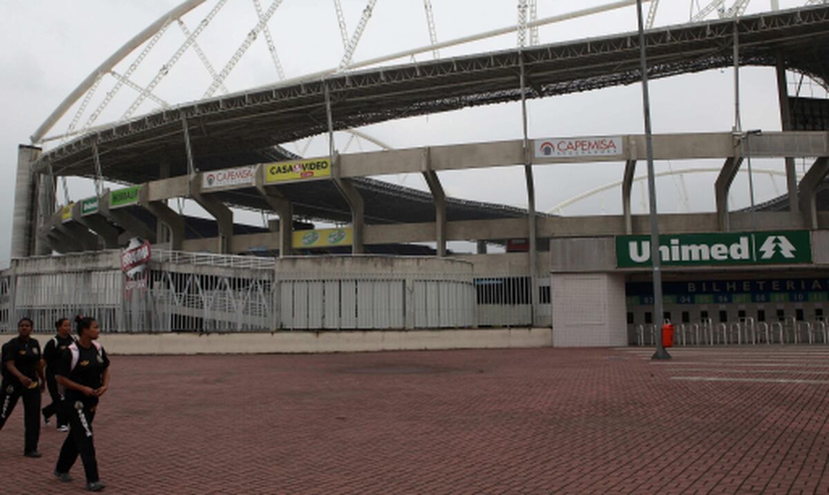 Cierra estadio olímpico en Brasil por problemas en techo ...