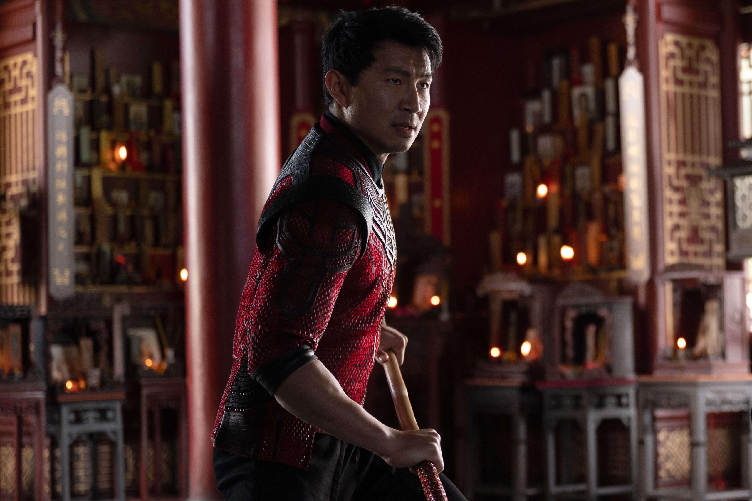 El filme sigue a “Shang-Chi”, interpretado por el carismático Simu Liu.