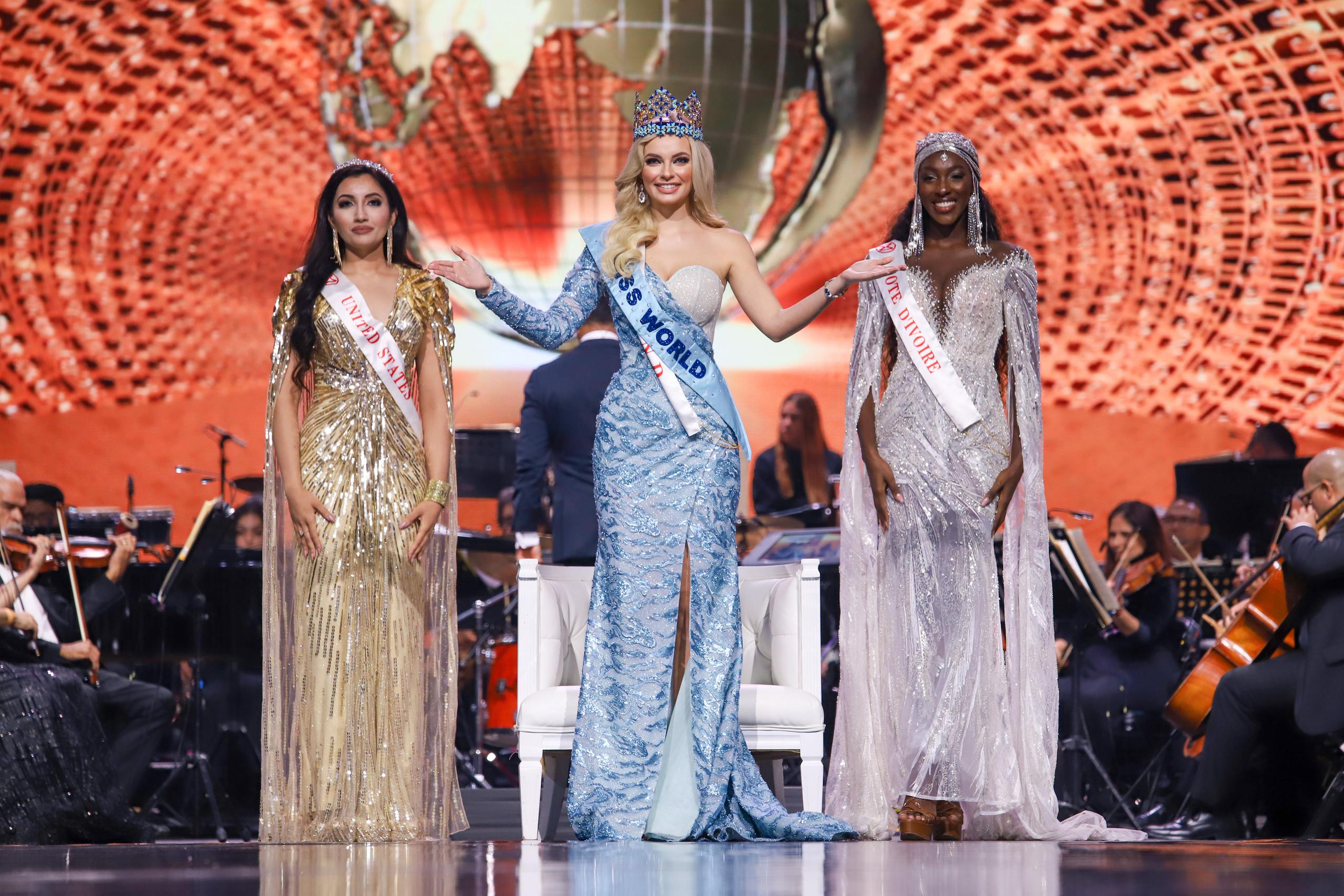 Karolina Bielawska, de Polonia, se corona como la nueva Miss Mundo 2021.