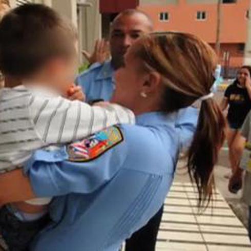 Policía encuentra niño deambulando por calle de Mayagüez