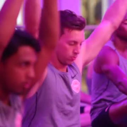 Jugadores del Puerto Rico FC liberan tensiones con yoga