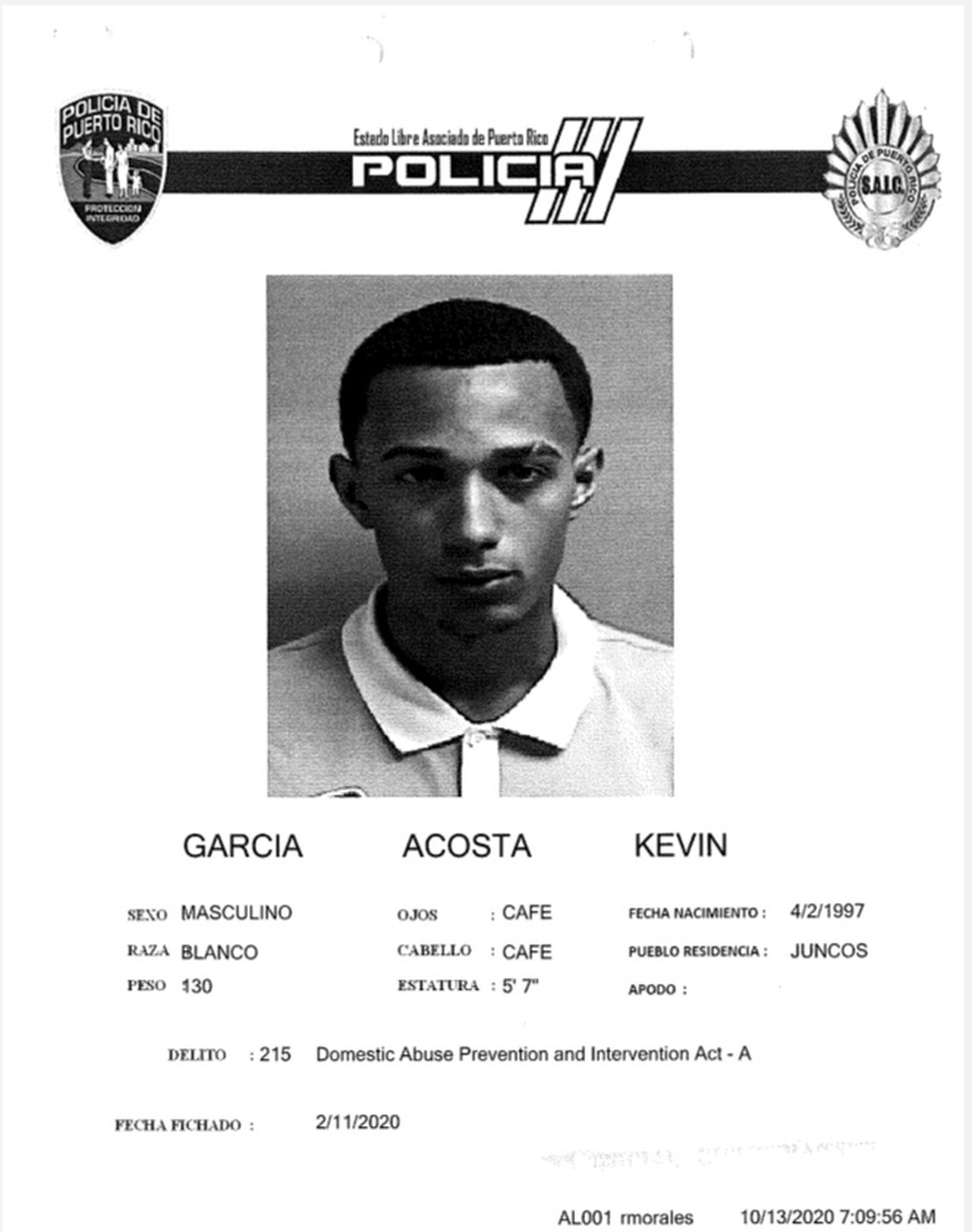 Kevin García Acosta, de 23 años, fue asesinado a balazos junto a su hermano Alfredo García Acosta, de 27 años,  mientras transitaban en un automóvil Nissan Versa por la carretera PR-60 cerca del residencial Jardines de Oriente, en Humacao.