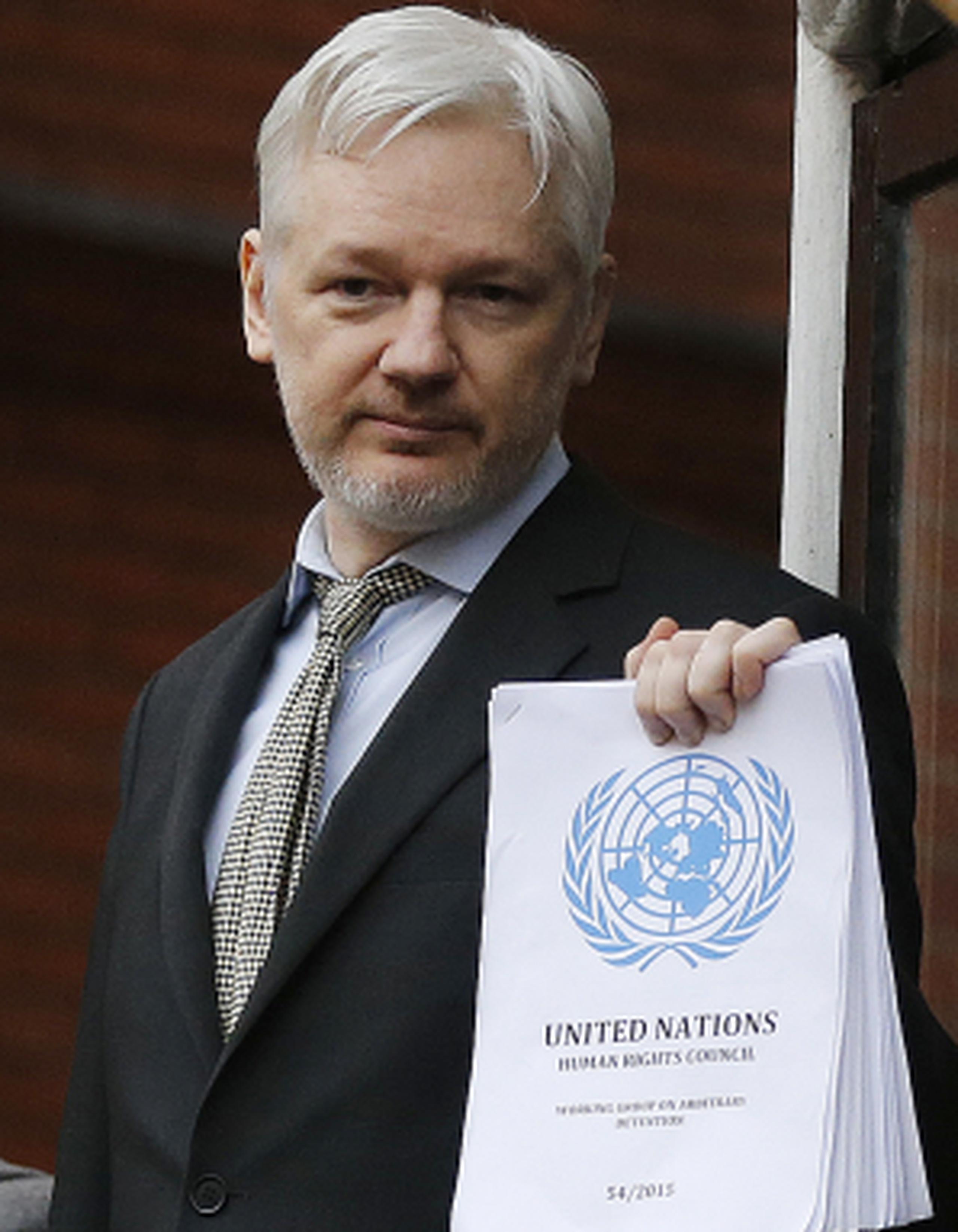 Assange cree que Clinton fomentará conflictos que "propagarán el terrorismo" si llega a la Casa Blanca. (AP)