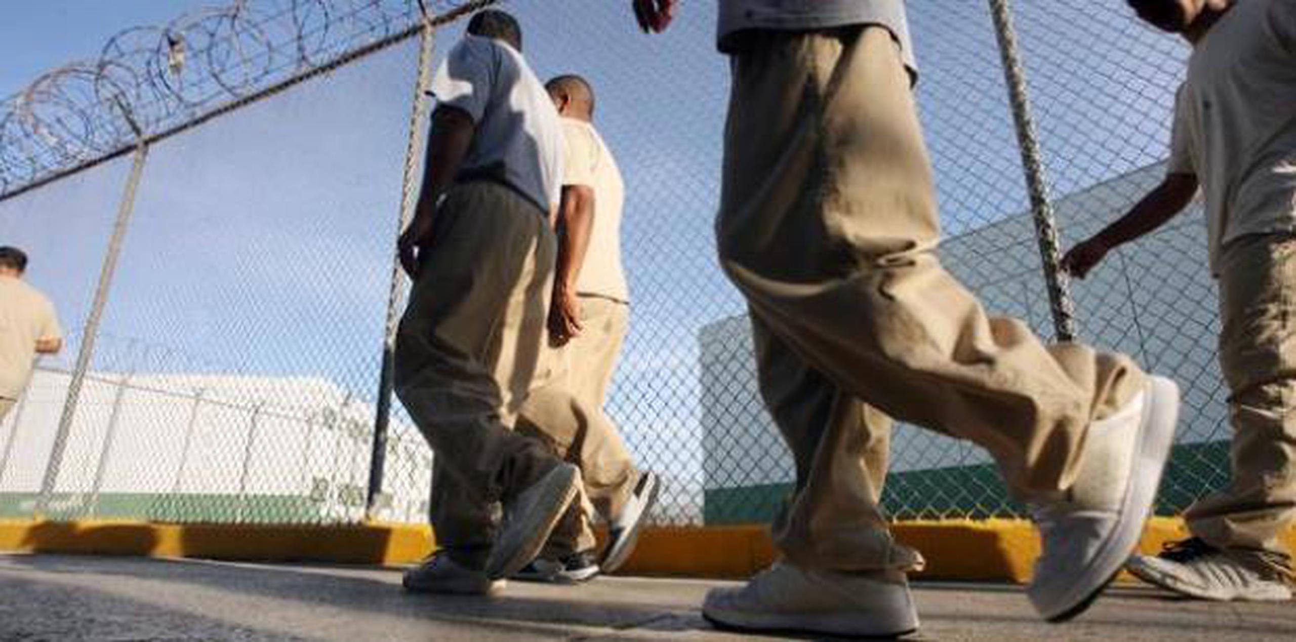 Los presos resultaron afectados anoche en el anexo 501 de la cárcel regional de Bayamón. (archivo)