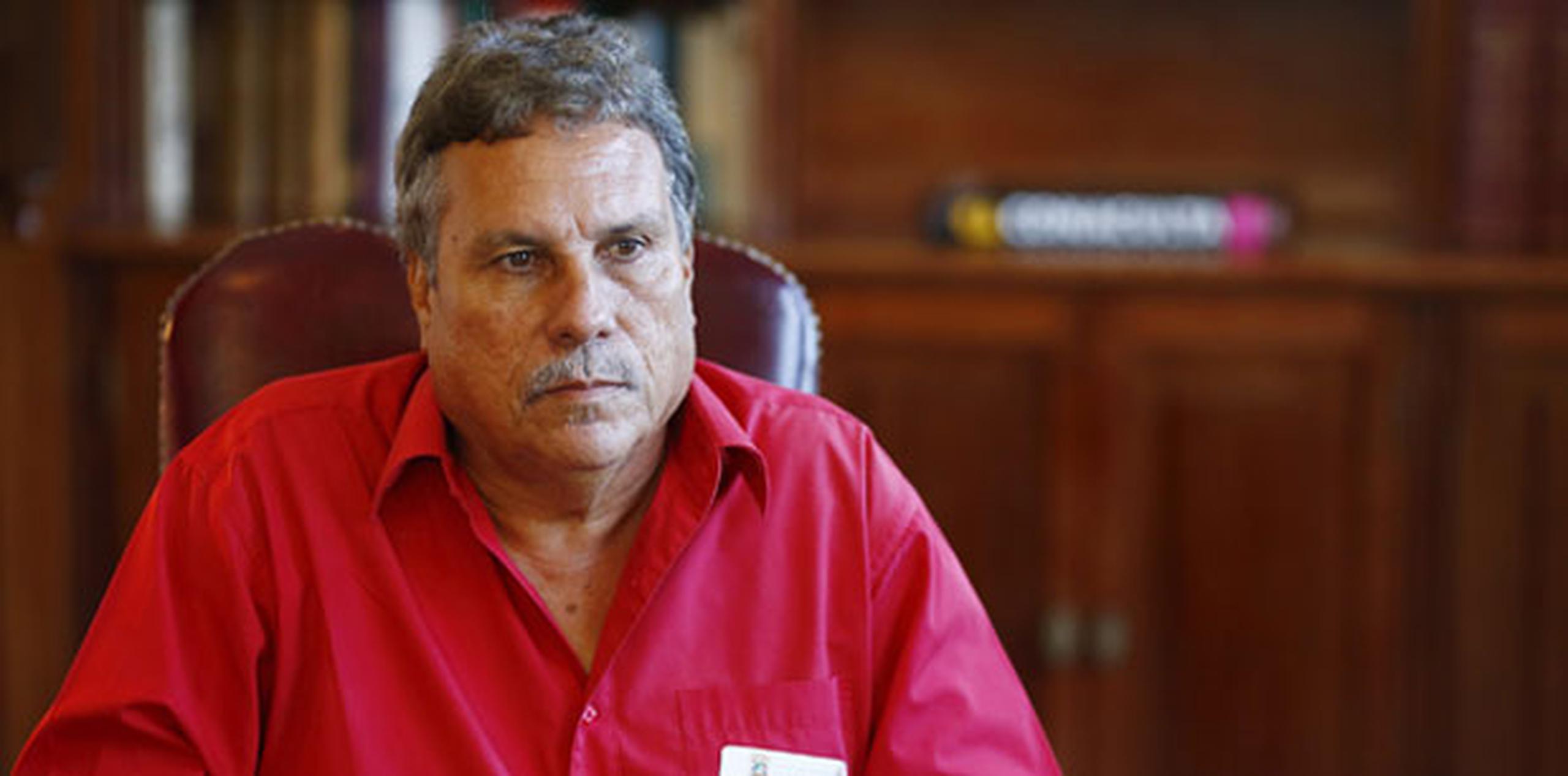 El alcalde Víctor Emeric reconoce que ordenó el análisis “ante la controversia”. (Archivo)