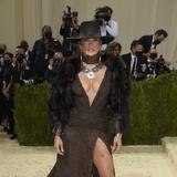 Jennifer López, Billie Eilish y Lil Nas X deslumbran en Gala del Met