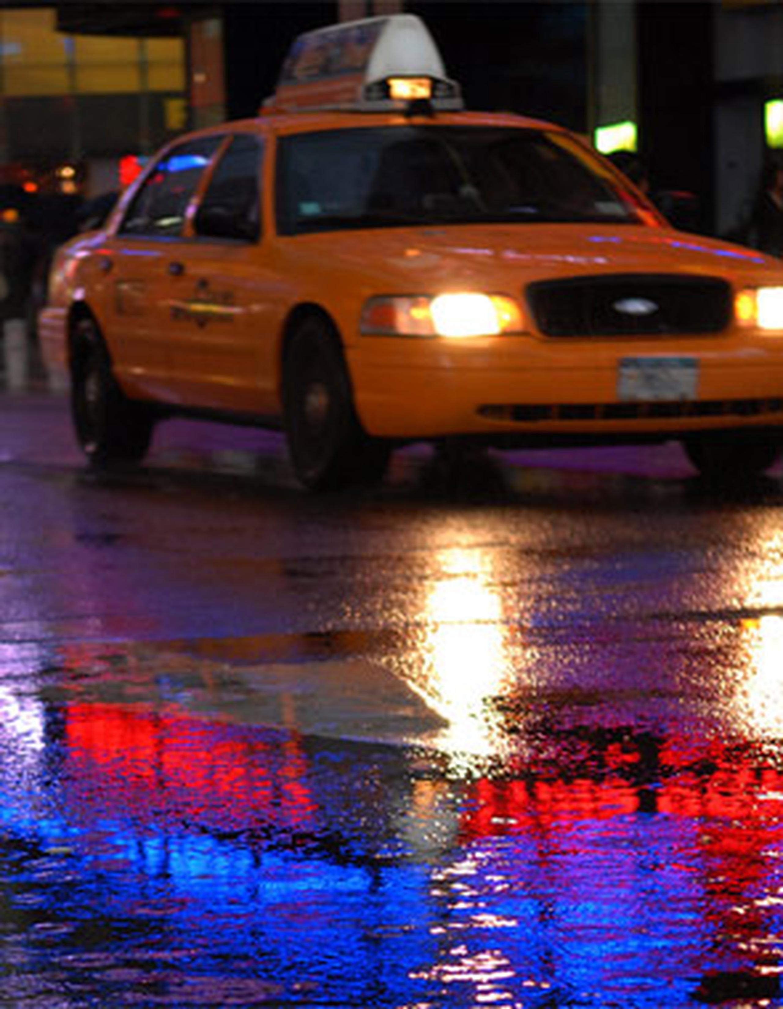 Se ha registrado durante años quejas en Nueva York y otros sitios sobre negación de servicio de taxi con base en la raza. (Archivo)