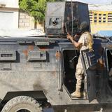 Hombres armados disparan contra casas y negocios en Haití