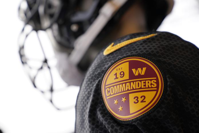 Los Washington Commanders revelan la nueva identidad de su equipo de fútbol americano de la NFL. (Foto AP/Patrick Semansky)