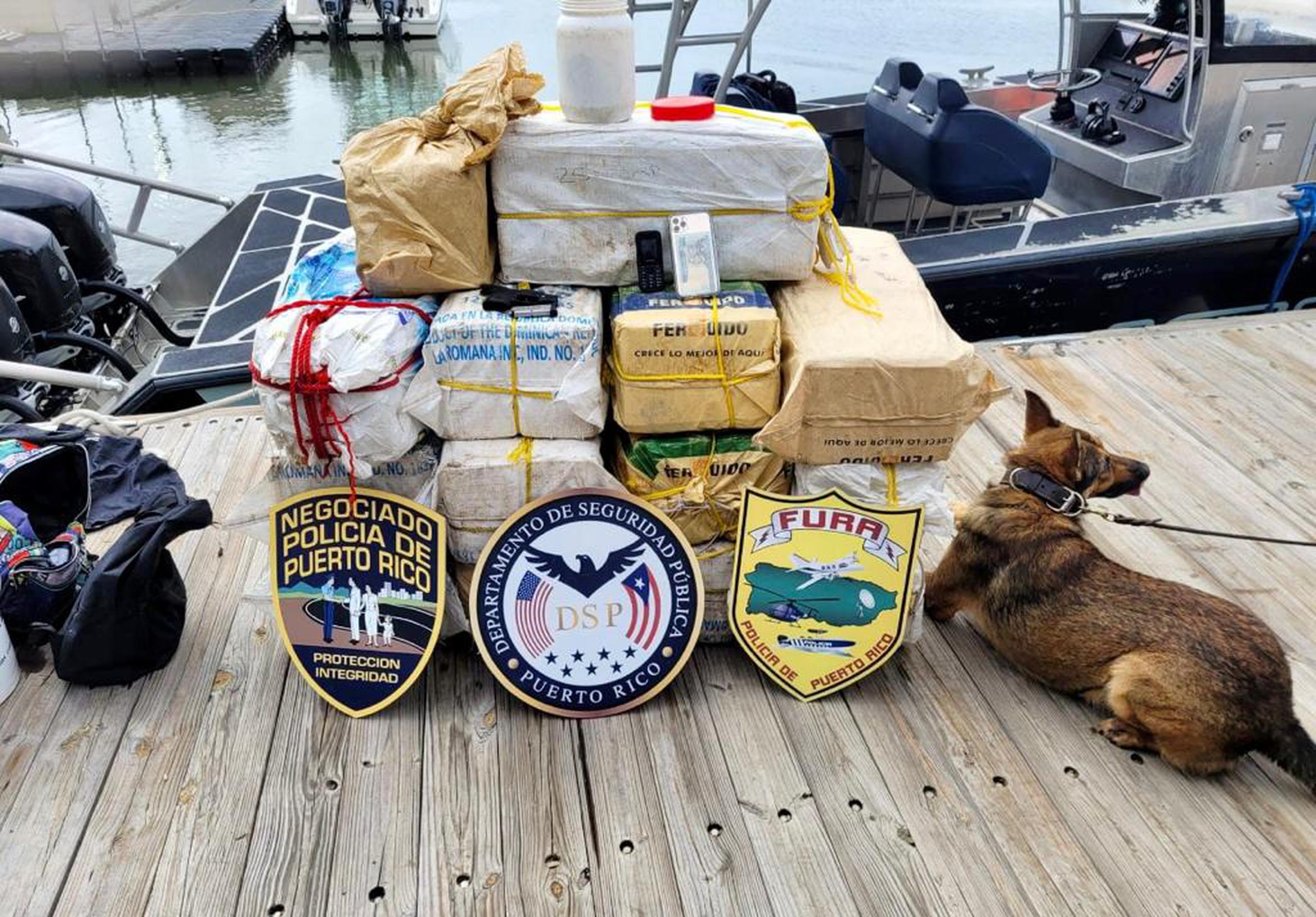 La lancha con el contrabando de cocaína en la que viajaban cuatro hombres fue interceptada a unas cinco millas de la playa de Joyuda, en Cabo Rojo.