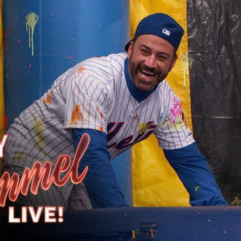 Balacera de paintballs contra Jimmy Kimmel tras perder apuesta
