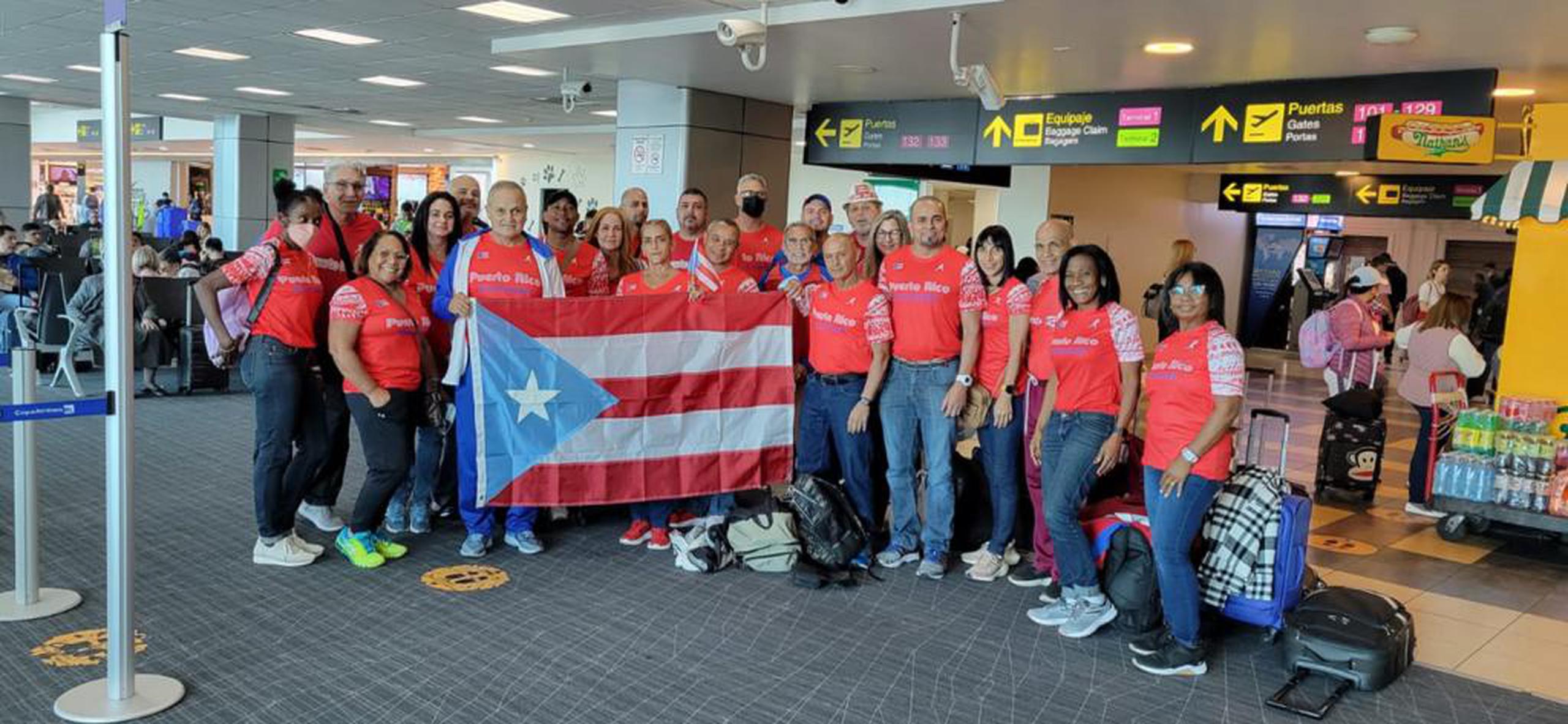 La delegación de 37 atletas masters de Puerto Rico logró 71 medallas en el zona Centroamericano en Costa Rica.
