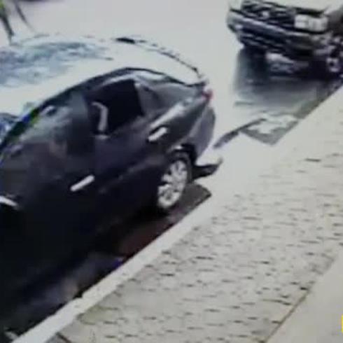 Buscan a un sospechoso de robar sobre 40 autos en el área de San Juan