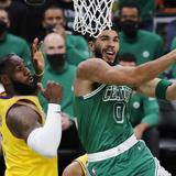 Celtics vencen a Lakers a pesar del regreso de LeBron