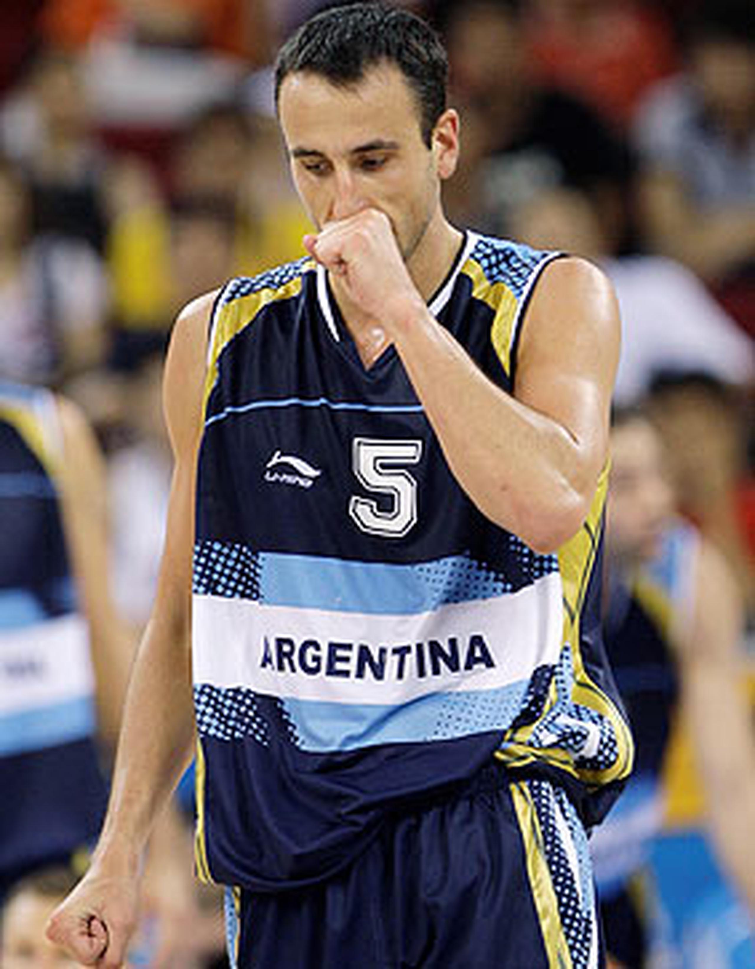 Manu Ginobili regresó a la selección de Argentina y anotó 11 tantos. (AP / Archivo)