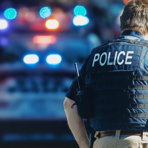 Un hombre disparó múltiples veces a su bebé de 6 meses en una casa cerca de Phoenix