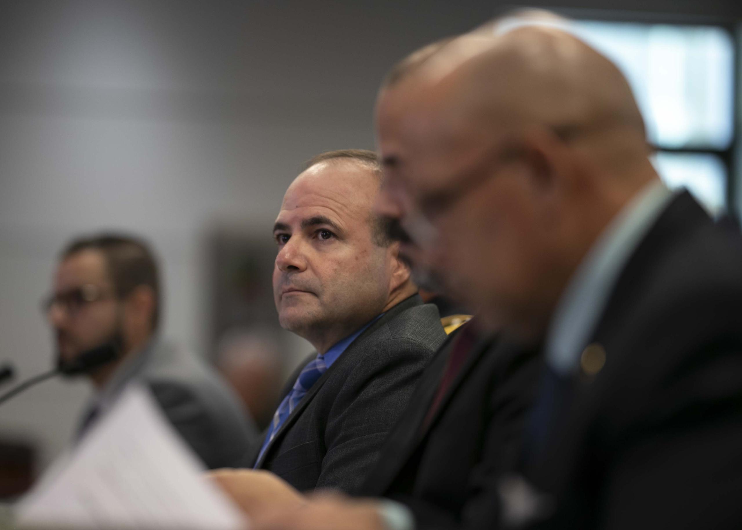 Elmer Román, secretario de Estado, durante la vista pública de hoy. (teresa.canino@gfrmedia.com)