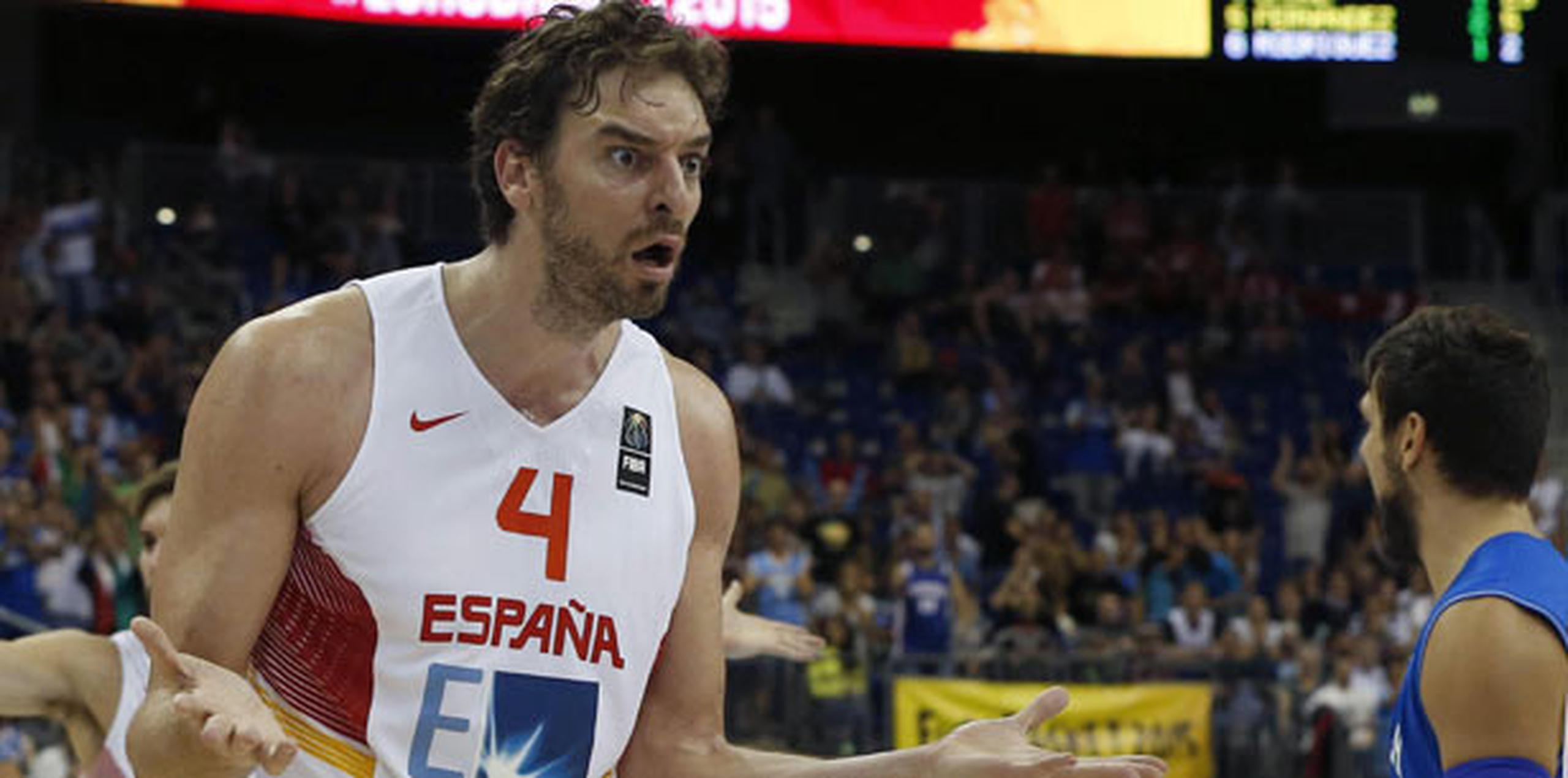 La siempre favorita España la ha tenido difícil en el inicio del Eurobasket al acumular marca de 1-2 en sus primeros encuentros. (EFE / Juan Carlos Hidalgo)