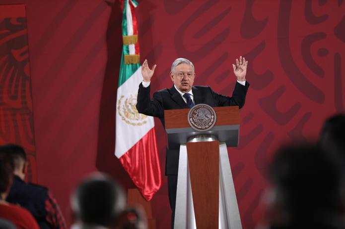 El presidente de México, Andrés Manuel López Obrador, habla durante su rueda de prensa matutina en Palacio Nacional, en Ciudad de México.