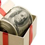 Pierluisi firma medida que autoriza el pago adelantado del bono de Navidad
