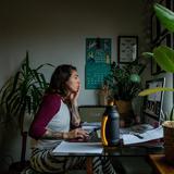 RUM ofrece capacitación para trabajar desde el hogar