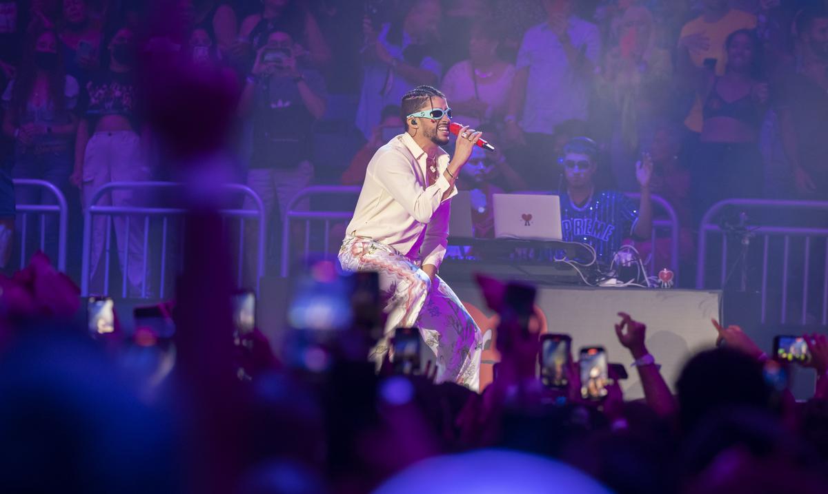 Bad Bunny loses popularity after controversy with fans