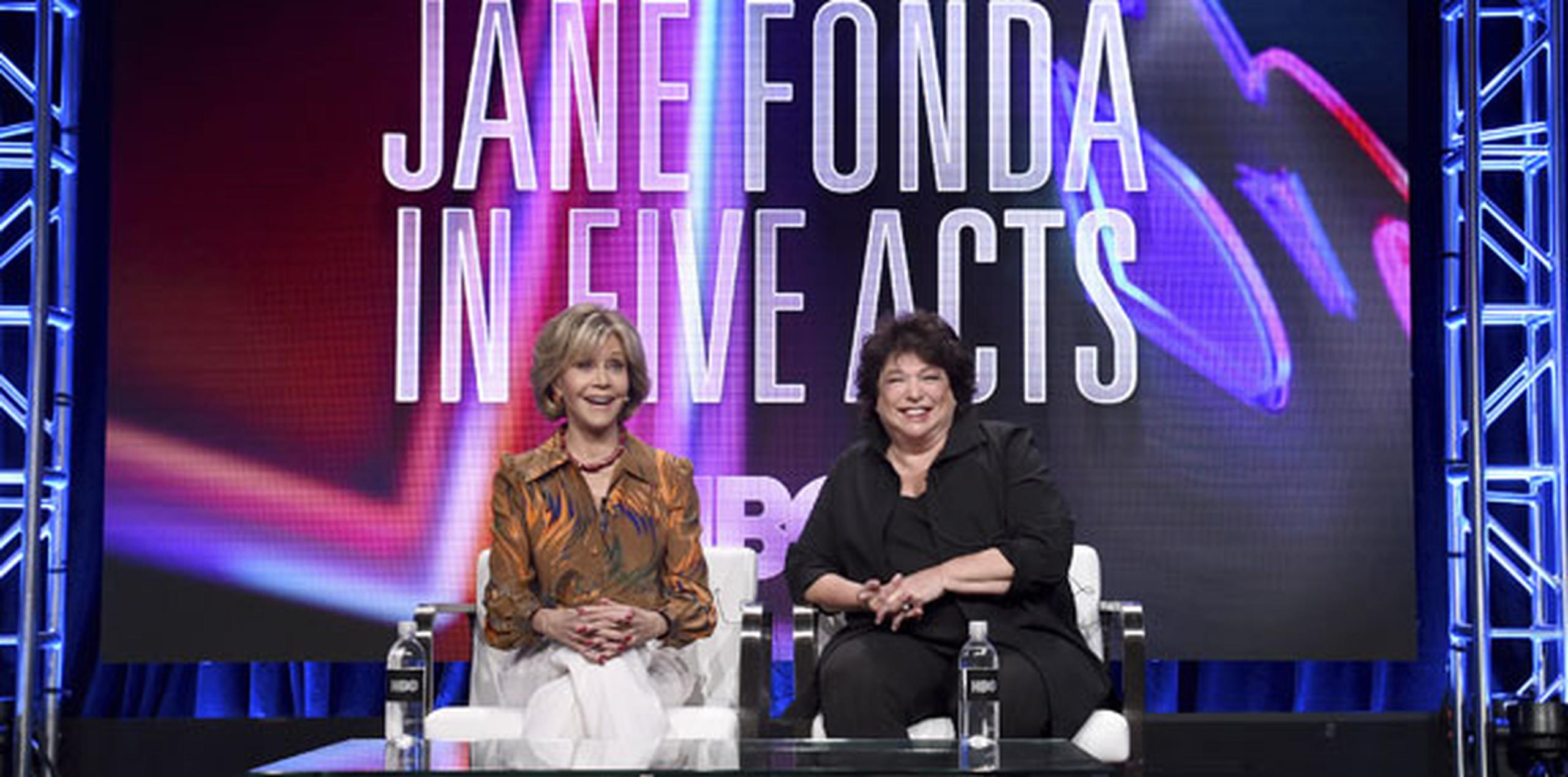 Fonda continúa trabajando: protagoniza con Lily Tomlin la serie de Netflix "Grace and Frankie" y aparecerá con Tomlin y Dolly Parton en una secuela de su exitosa película de 1980 "9 to 5" (“Cómo eliminar a su jefe”).  (AP)