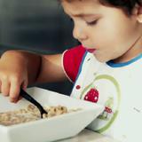 Los alimentos que no deberían comer los niños