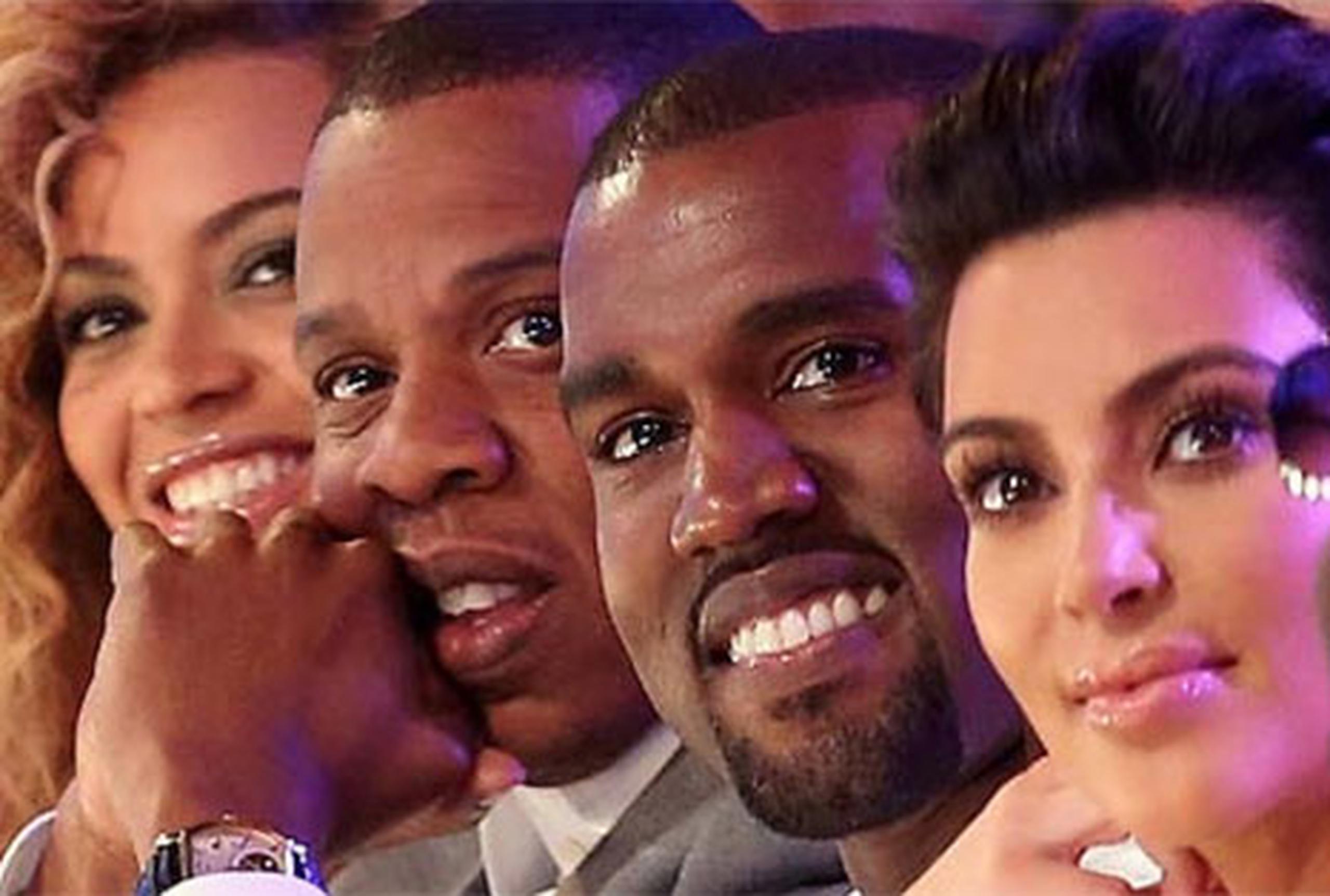 Kanye West compartió esta foto a través de su cuenta de Twitter en la que aparece junto a Beyonce, Jay-Z y Kim Kardashian. (Twitter)