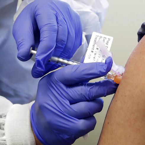 Estados Unidos: La vacunación contra COVID-19 podría comenzar en diciembre