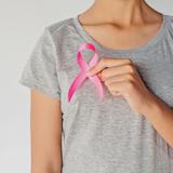 ¿Sabes si tu factor de riesgo de cáncer de seno es alto o bajo? 