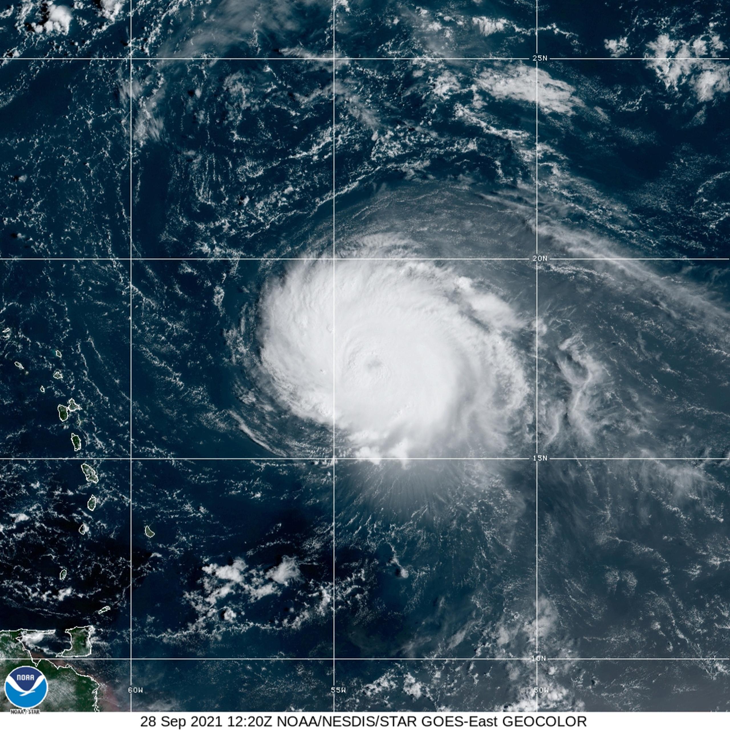 Imagen de satélite del huracán Sam durante la mañana del 28 de septiembre de 2021.