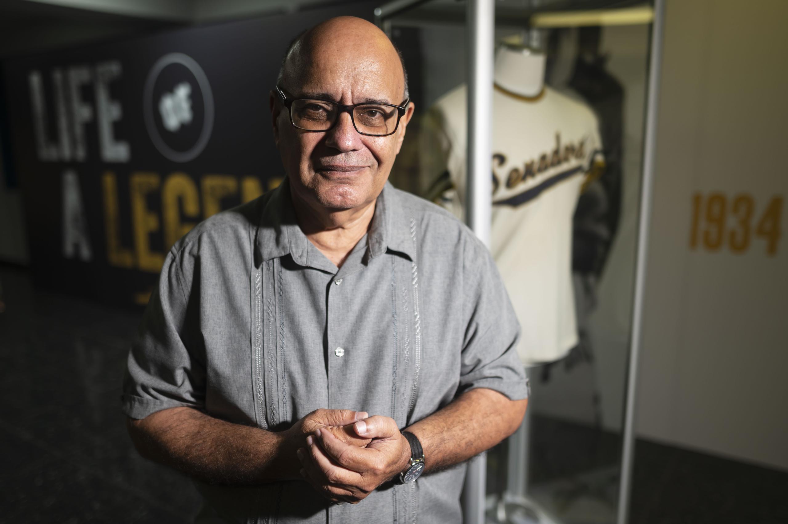 El historiador Jorge Colón Delgado precisa que la narración de Felo Ramírez conocida popularmente como la del juego en el que Roberto Clemente conectó su hit 3,000 fue posiblemente una recreación del gran hit.