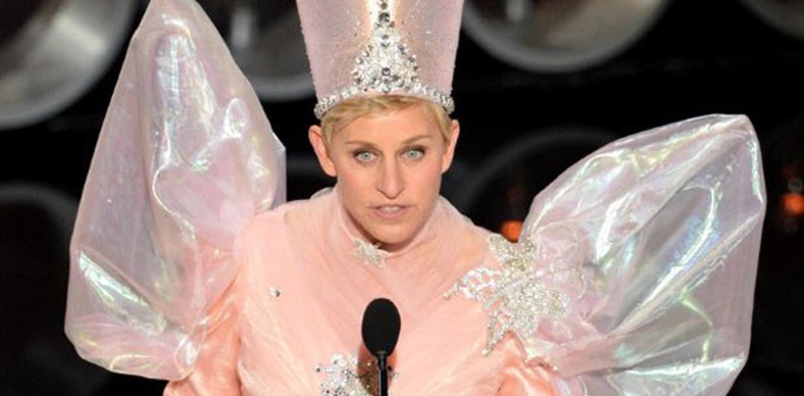 Para muchos, Ellen DeGeneres estuvo mucho "más suelta" que en su anterior ceremonia como presentadora de la premiación.  (AFP)