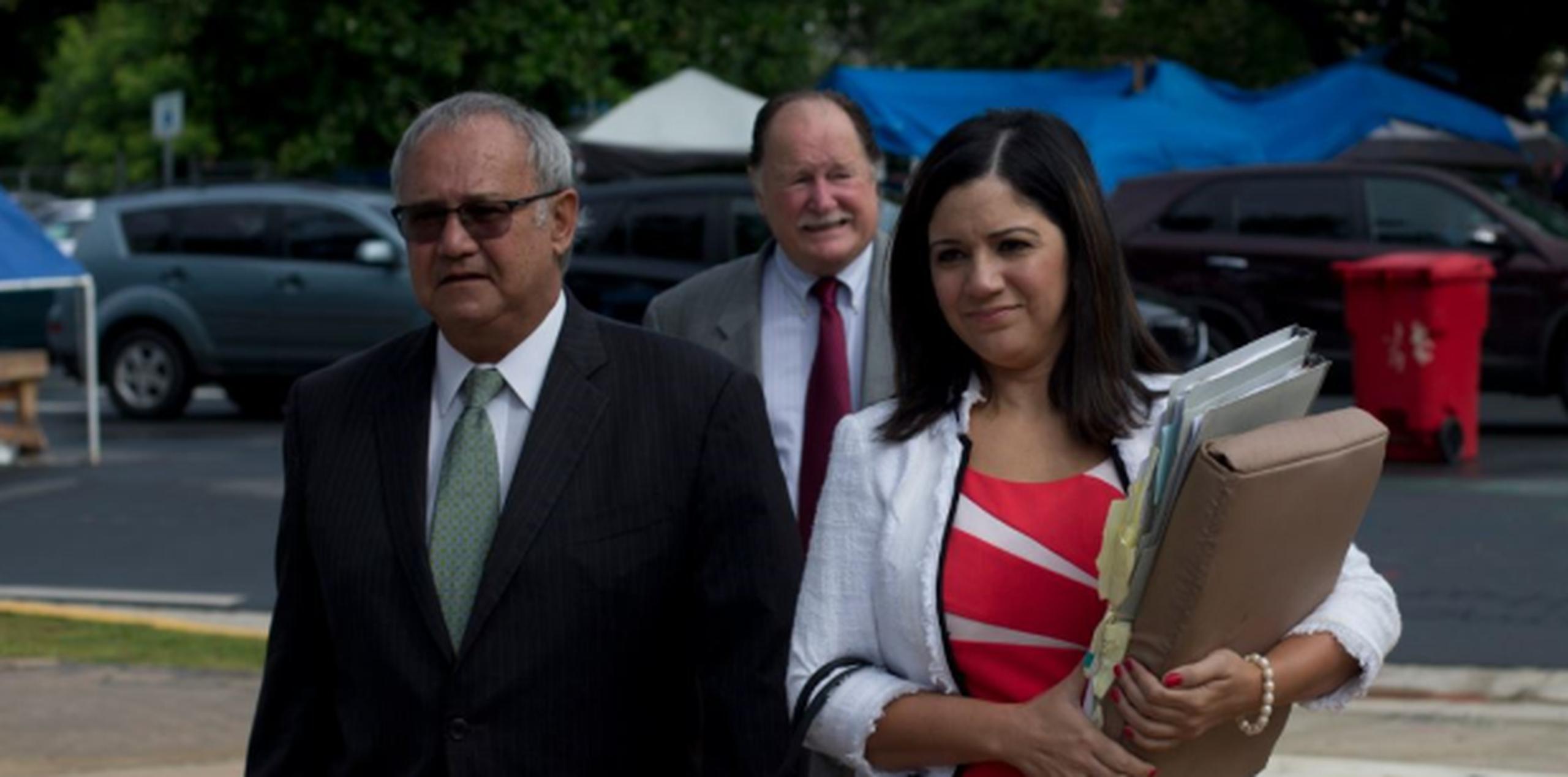 Sally López a su llegada al tribunal. (xavier.araujo@gfrmedia.com)