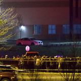 Al menos 8 muertos en tiroteo en centro de FedEx en Indiana 