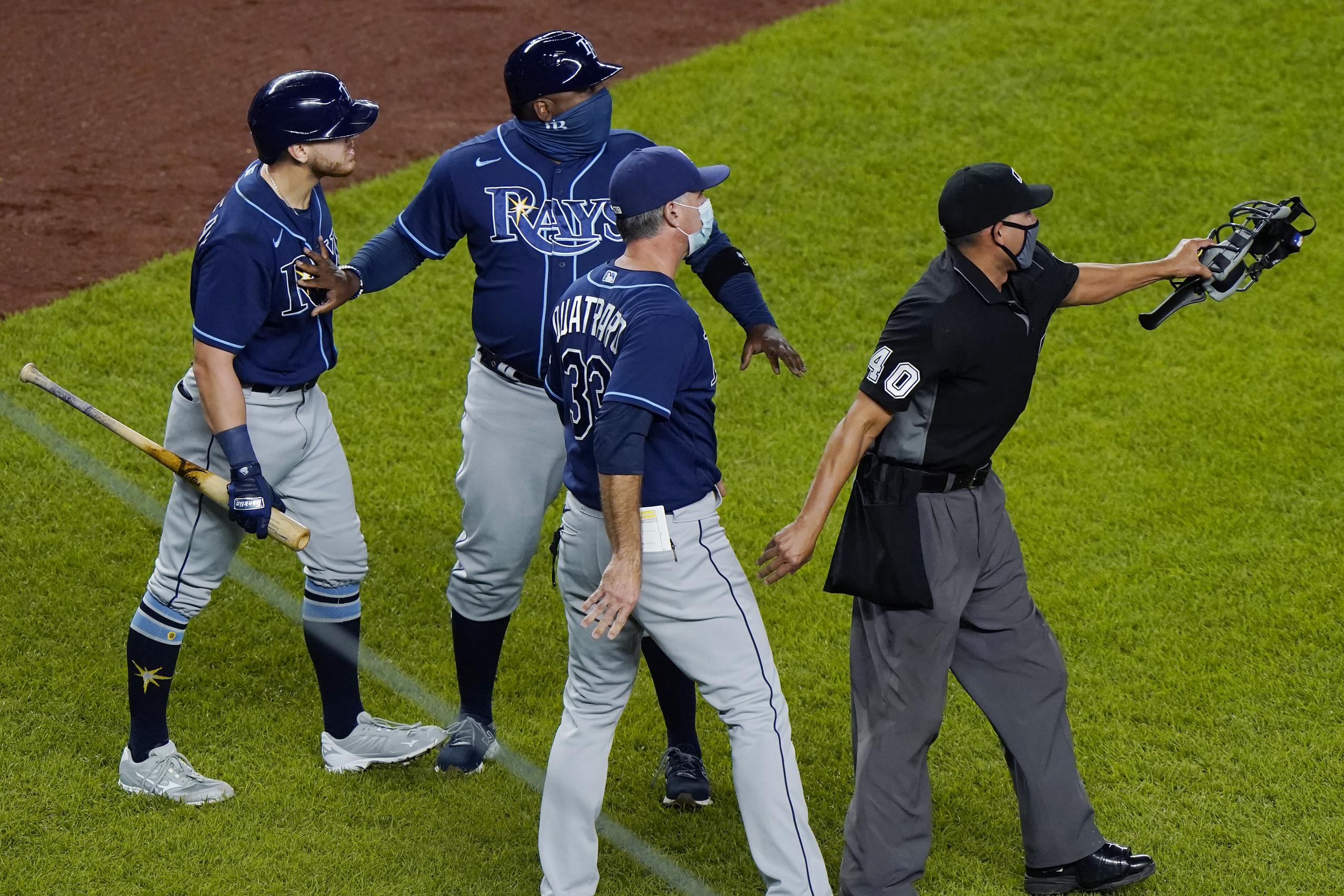 Tras el incidente con el bateador emergente Mike Brosseau, de los Rays, a la izquierda, con los New York Yankees,  hubo amenazas solapadas de lado y lado.