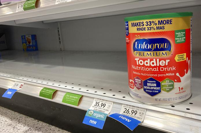 Una lata de la leche de fórmula Toddler Nutritional Drink en una tienda de alimentos, el 17 de junio de 2022 en Surfside, Florida.