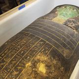Devuelven a Egipto sarcófago saqueado hace años