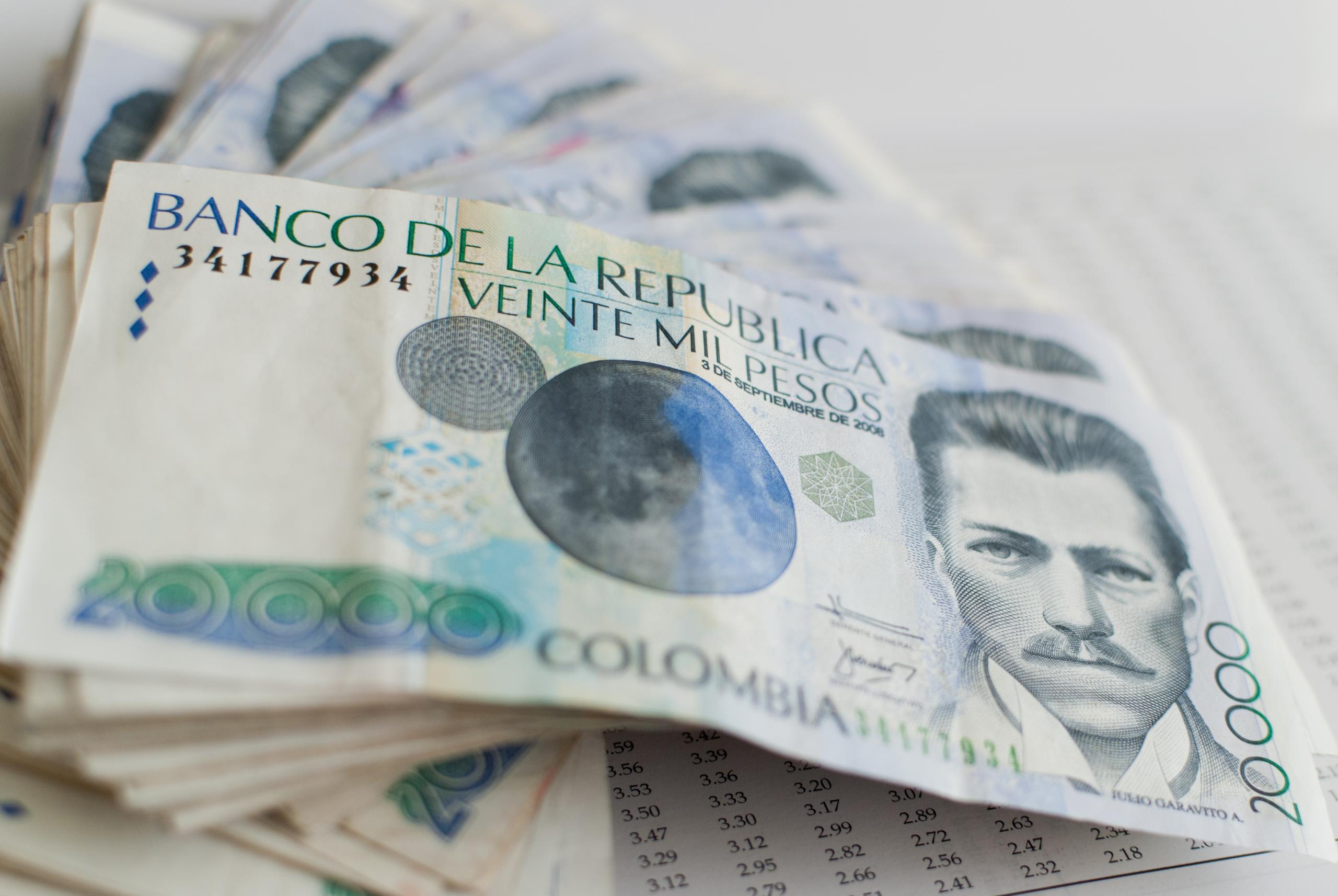 Personal de la Unidad Marítima interceptó una yola con cuatro indicumentados en la que transportaban $480,000 pesos colombianos. (Archivo)