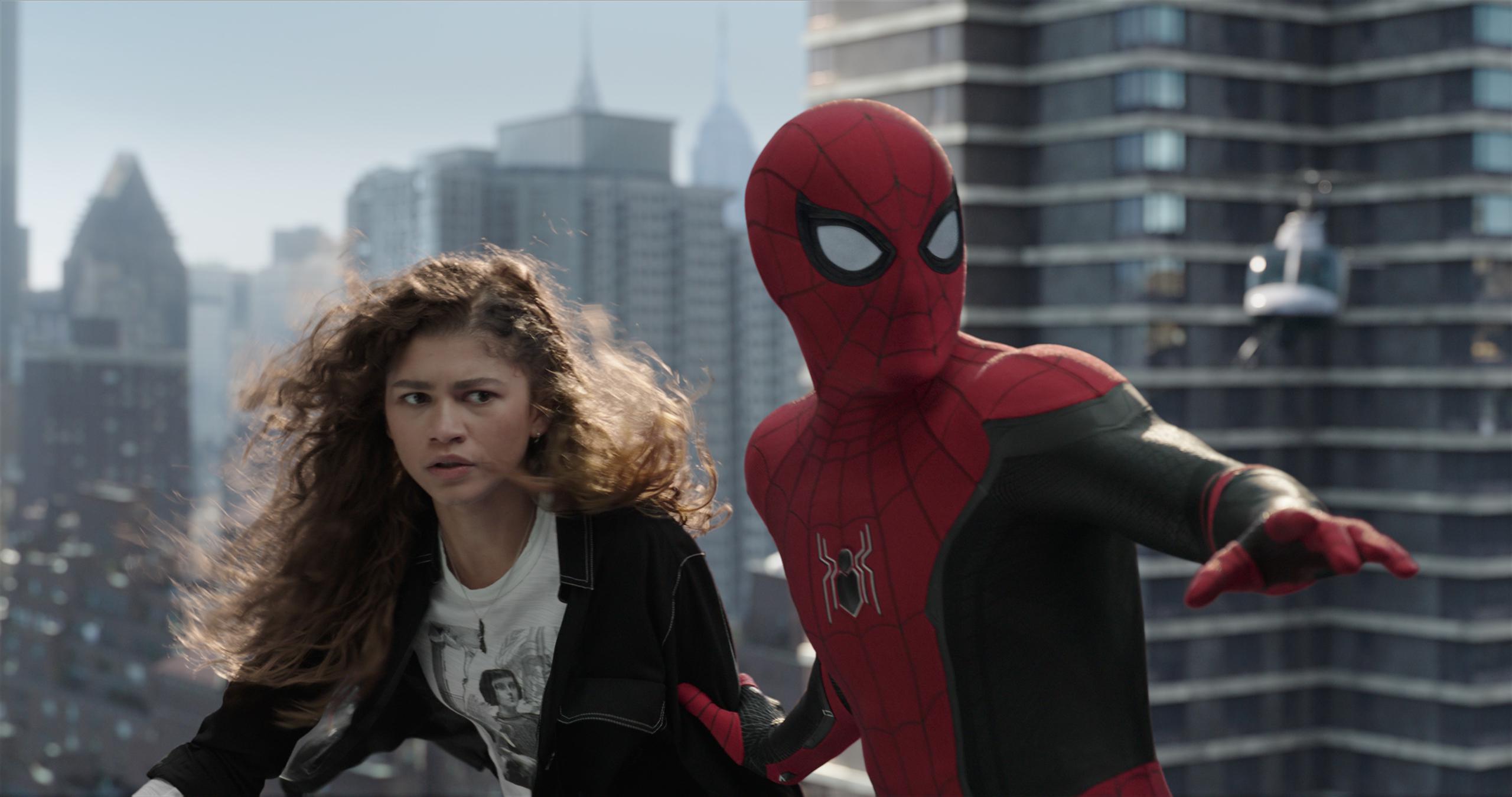 Zendaya y Tom Holland en una escena de "Spider-Man: No Way Home".