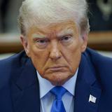 Trump dice que cerrará la frontera el primer día de su mandato si es reelegido