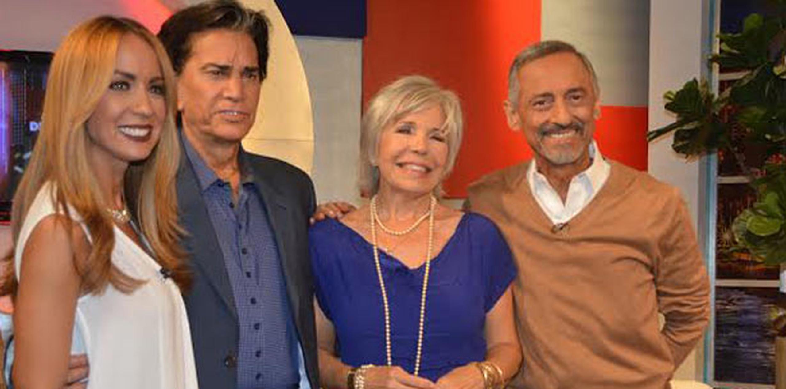 En el programa Alexandra de noche, Papo compartió con los invitados especiales José Luis Rodríguez “El Puma” y Johanna Rosaly. (Para Primera Hora / Alfredo Rolón)